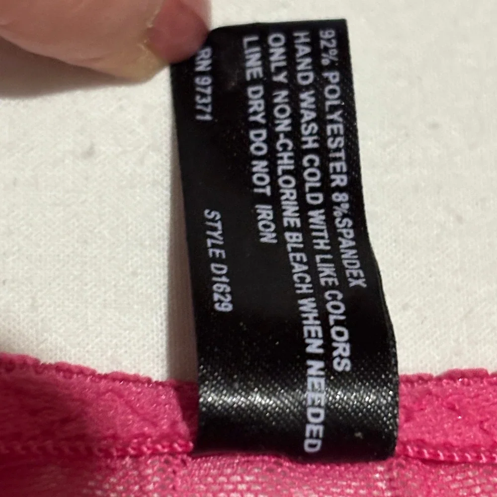 Dereon fit fabric